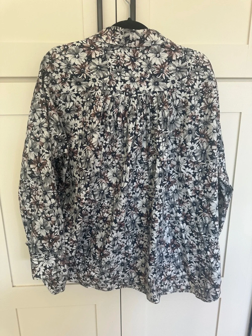Banana Republic Safari & Travel Clothing Vintage Floral Button Up Shirt